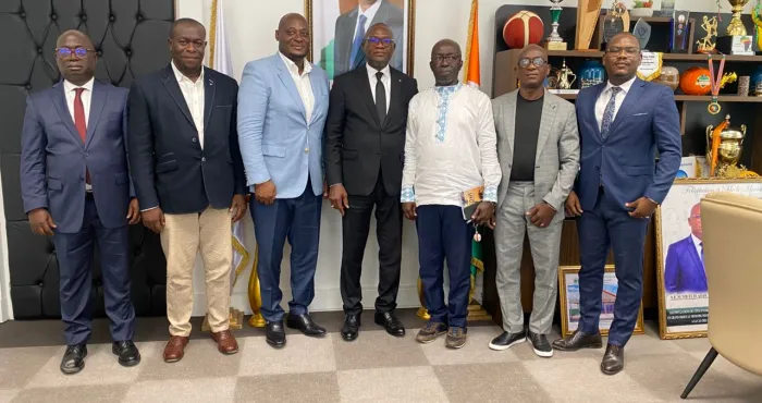 rugby-apres-son-election-a-la-tete-de-la-federation-le-ministre-silas-adje-metch-encourage-lukas-kore