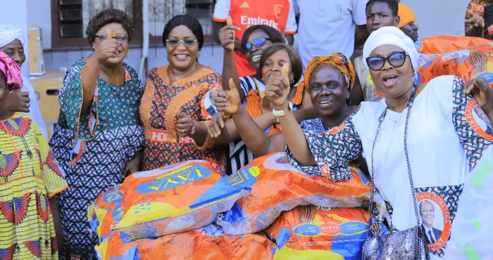 initiative-solidaire-les-femmes-du-rhdp-font-danyama-la-capitale-de-la-solidarite