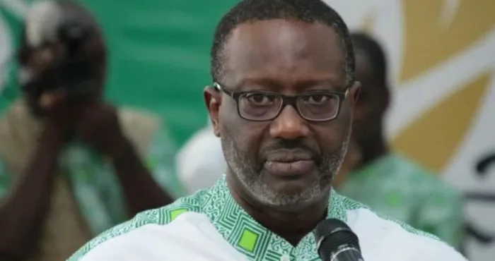 falsification-de-lhistoire-manipulation-demis-mensonges-et-demies-verites-tidjane-thiam-souille-la-memoire-dhouphouet-et-bedie