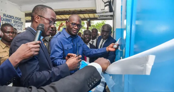 cote-divoire-hopital-methodiste-de-dabou-le-ministre-adje-silas-metch-inaugure-un-bloc-scanner-ultra-performant