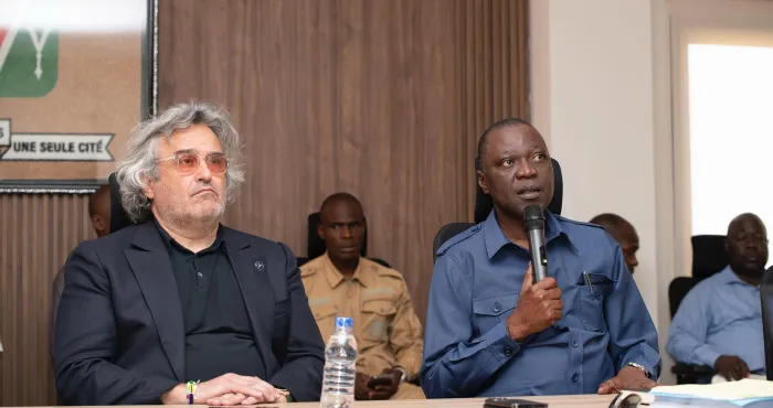 bouake-africa-global-logistics-seduit-par-les-projets-structurants-du-maire-amadou-kone