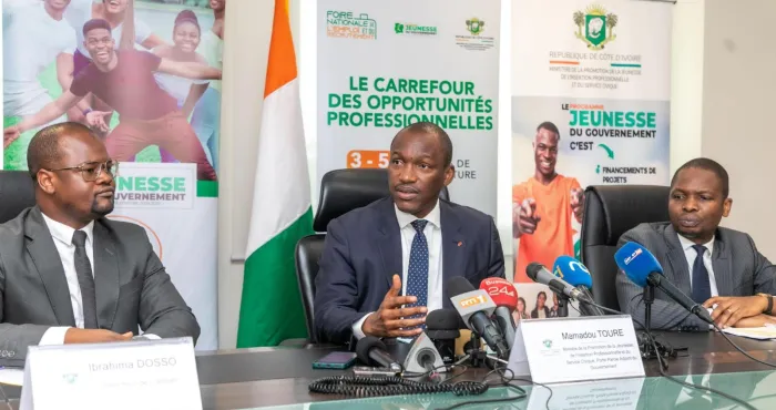 premiere-edition-de-la-foire-de-lemploi-et-du-recrutement-42-844-opportunites-deja-enregistrees-attendent-des-preneurs