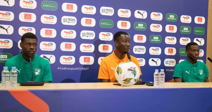can-u17-maroc-25-avant-le-match-civ-rca-coach-dabate-bassiriki-affiche-sa-determination-nous-allons-repondre-avec-dignite-et-honneur-a-lappel-de-la-nation