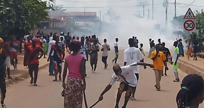 violents-affrontements-a-akoupe-le-calme-revenu-apres-de-vives-tensions