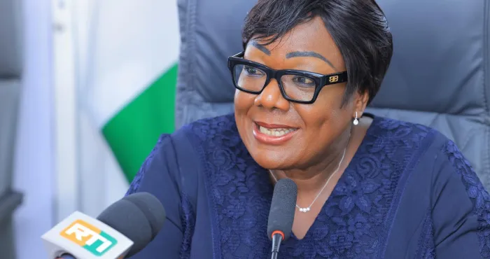 greve-des-enseignants-anne-desiree-ouloto-appelle-au-dialogue