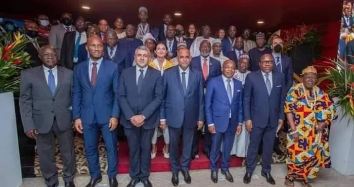 cote-divoire-didier-drogba-et-lomt-font-equipe-pour-ouvrir-des-perspectives-pour-la-jeunesse-africaine