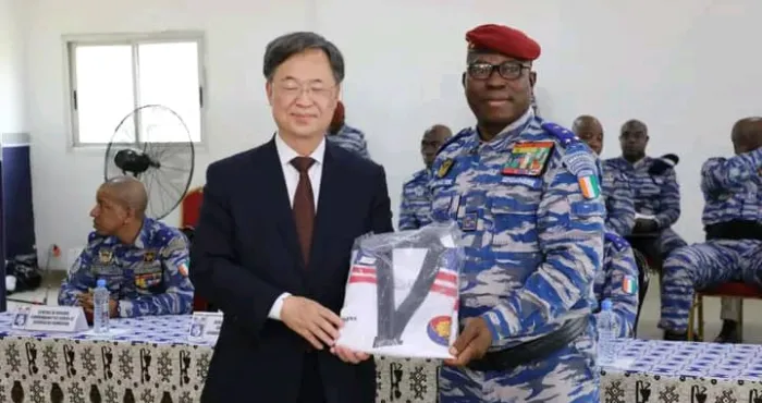 pratique-du-taekwondo-la-fondation-coreenne-saemaul-offre-des-equipements-sportifs-a-la-gendarmerie-nationale