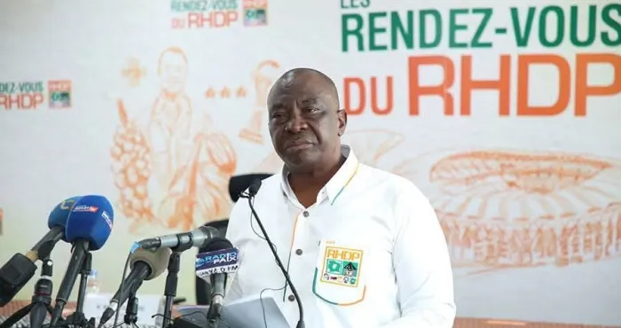 reforme-de-la-cei-adjoumani-retablit-la-verite-et-tacle-lopposition