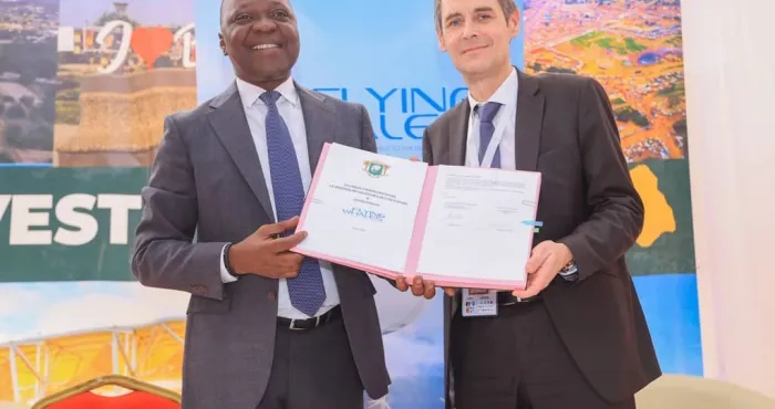 revolutionner-la-logistique-pour-un-developpement-durable-par-amadou-kone-ministre-des-transports-de-la-cote-divoire-et-sebastien-bougon-president-de-flying-whales